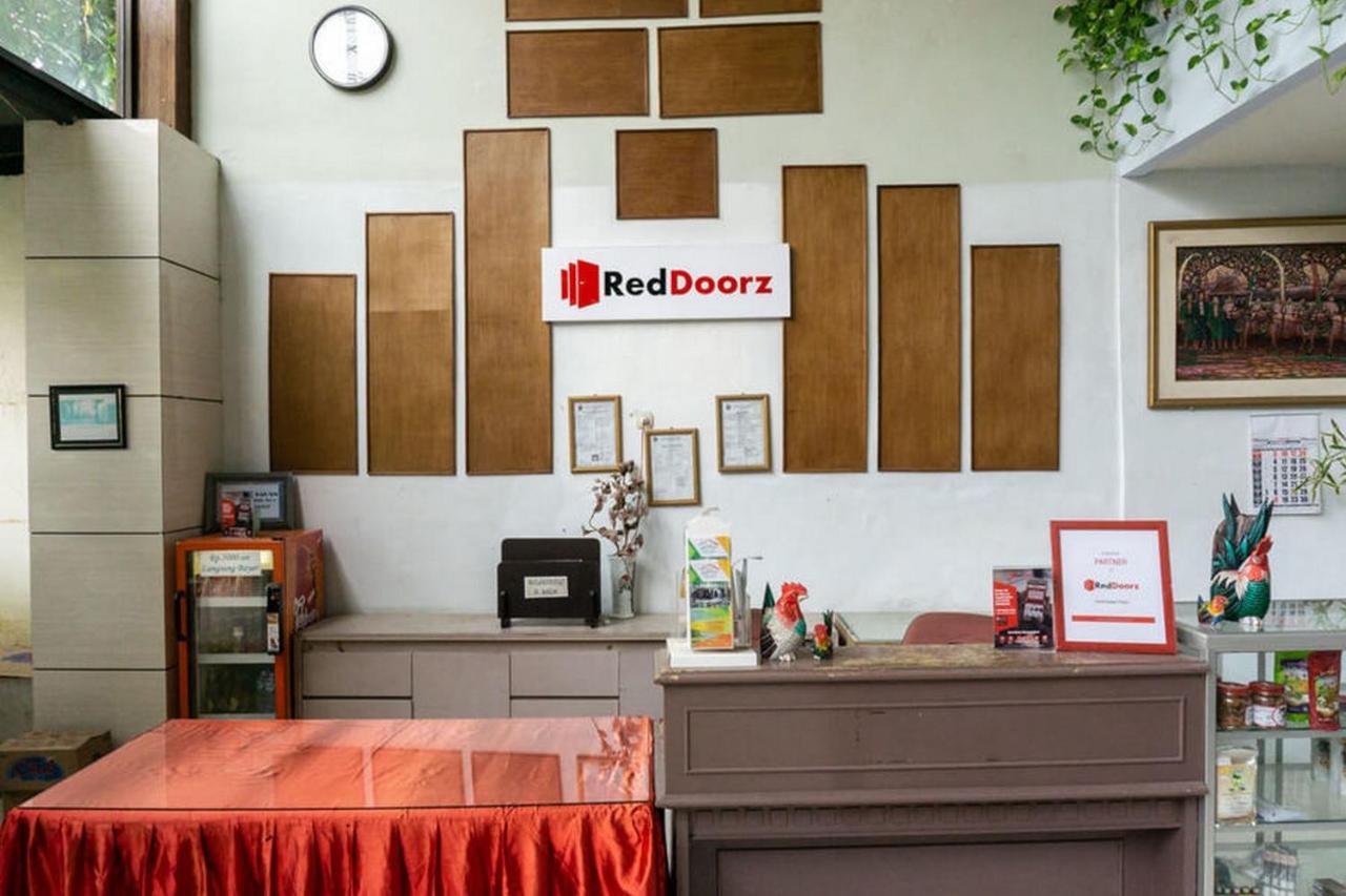 Reddoorz @ Hotel Surabaya Sumenep المظهر الخارجي الصورة