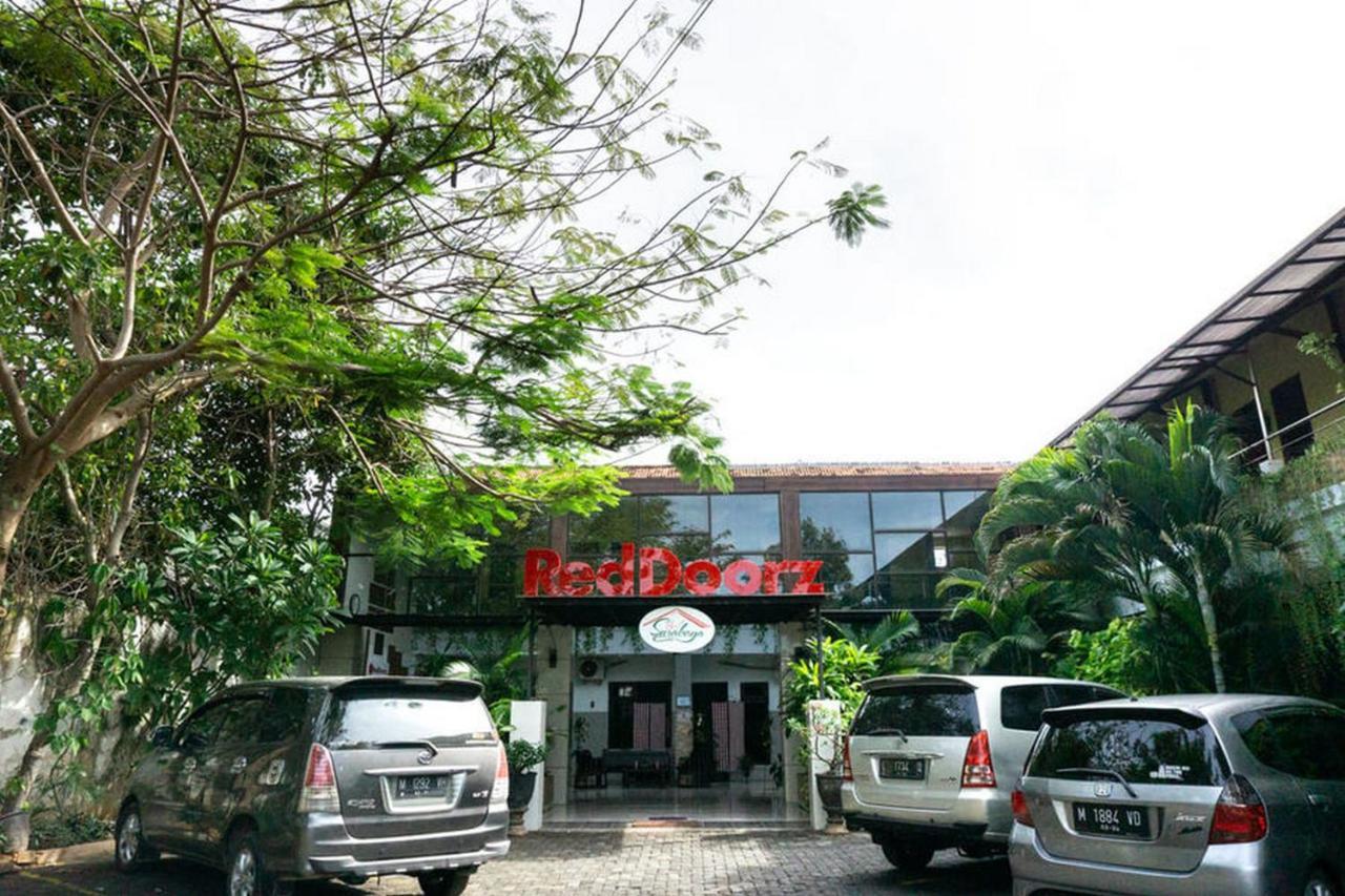 Reddoorz @ Hotel Surabaya Sumenep المظهر الخارجي الصورة