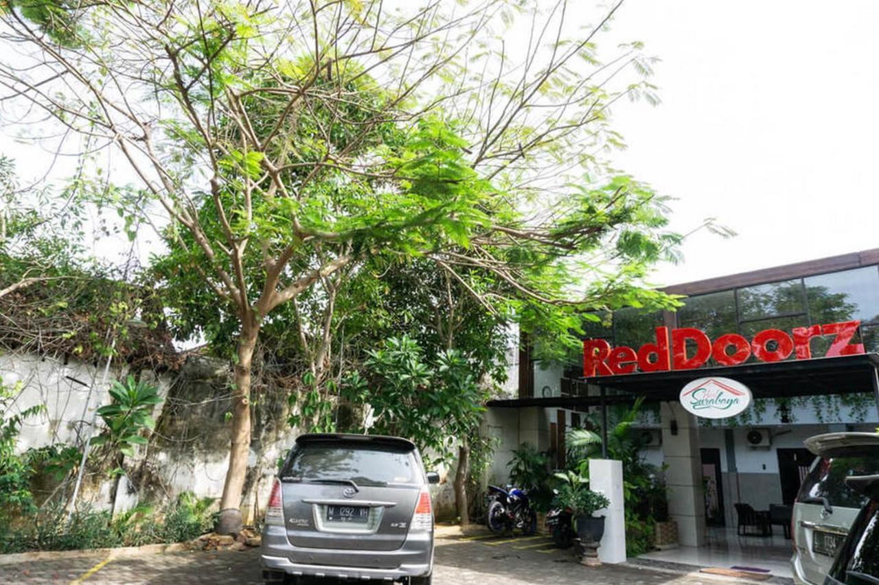 Reddoorz @ Hotel Surabaya Sumenep المظهر الخارجي الصورة