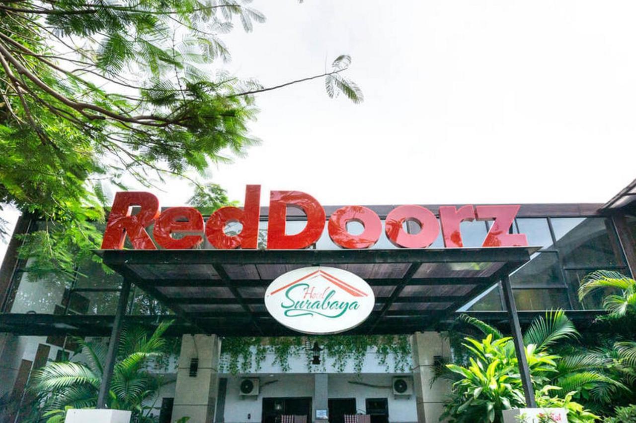 Reddoorz @ Hotel Surabaya Sumenep المظهر الخارجي الصورة