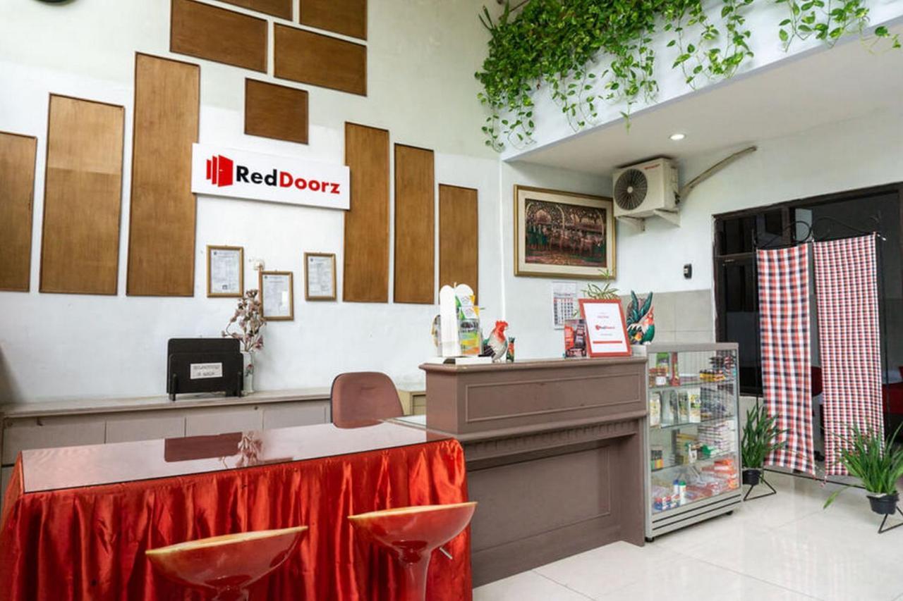 Reddoorz @ Hotel Surabaya Sumenep المظهر الخارجي الصورة