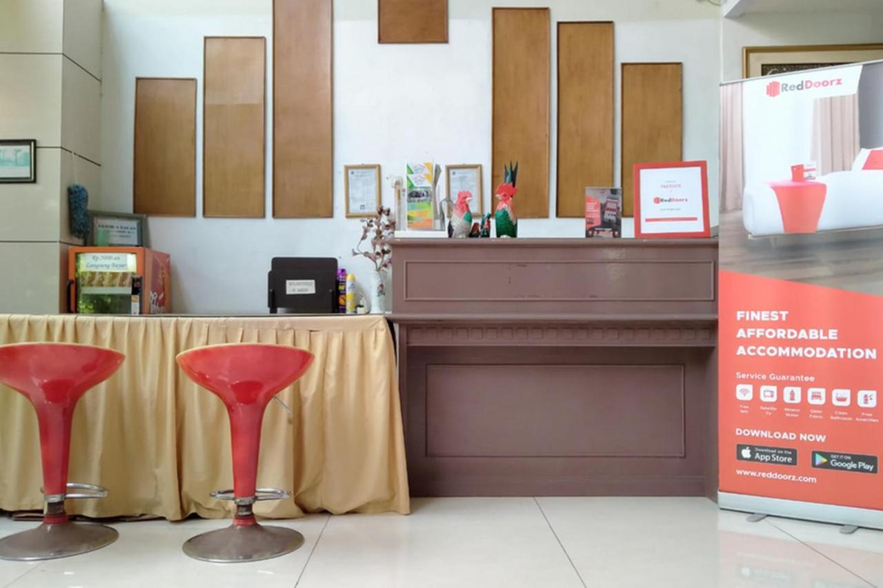 Reddoorz @ Hotel Surabaya Sumenep المظهر الخارجي الصورة